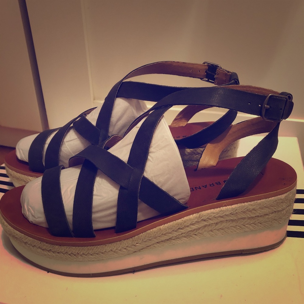 Lucky Brand sandals